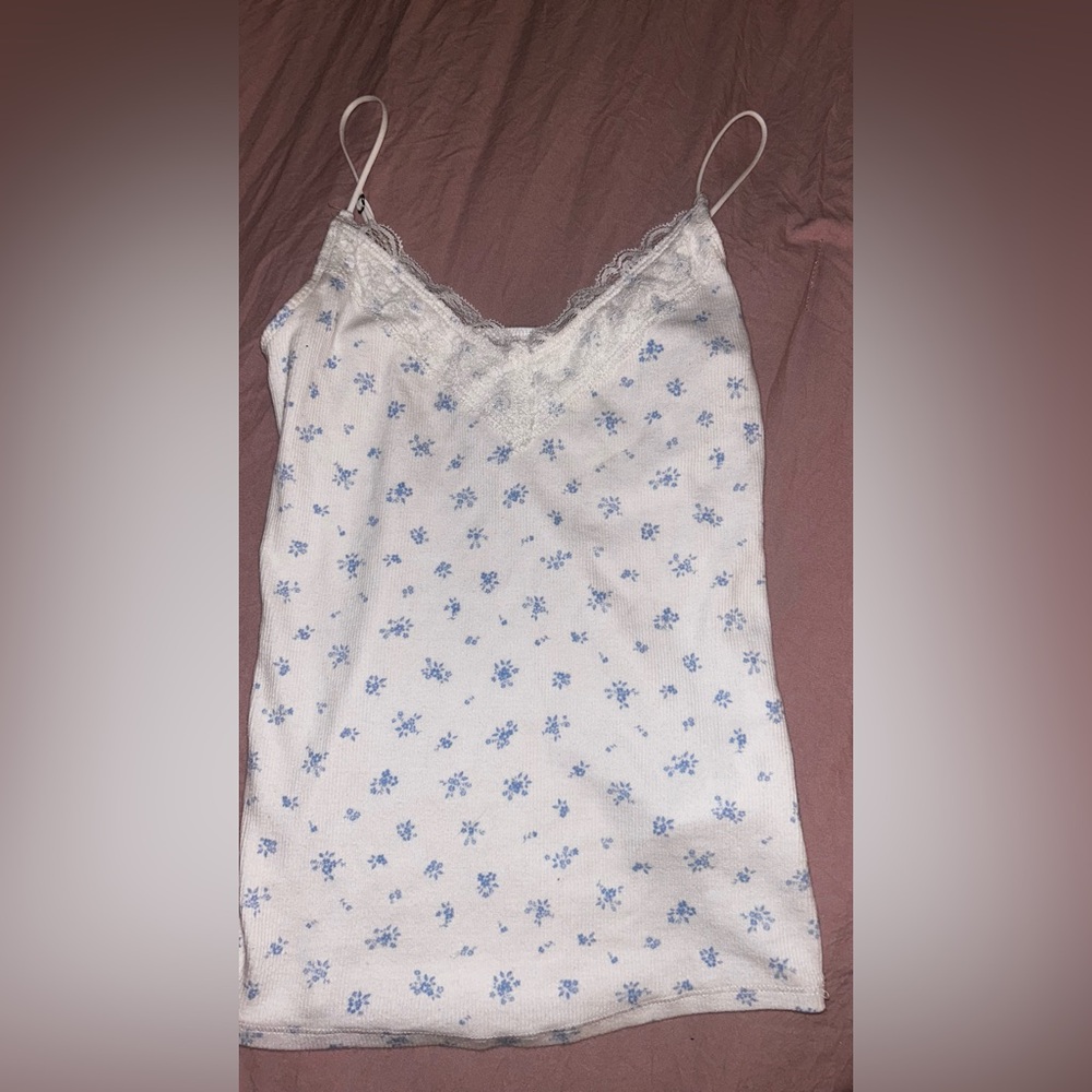 White with light blue flowers, Hollister tank